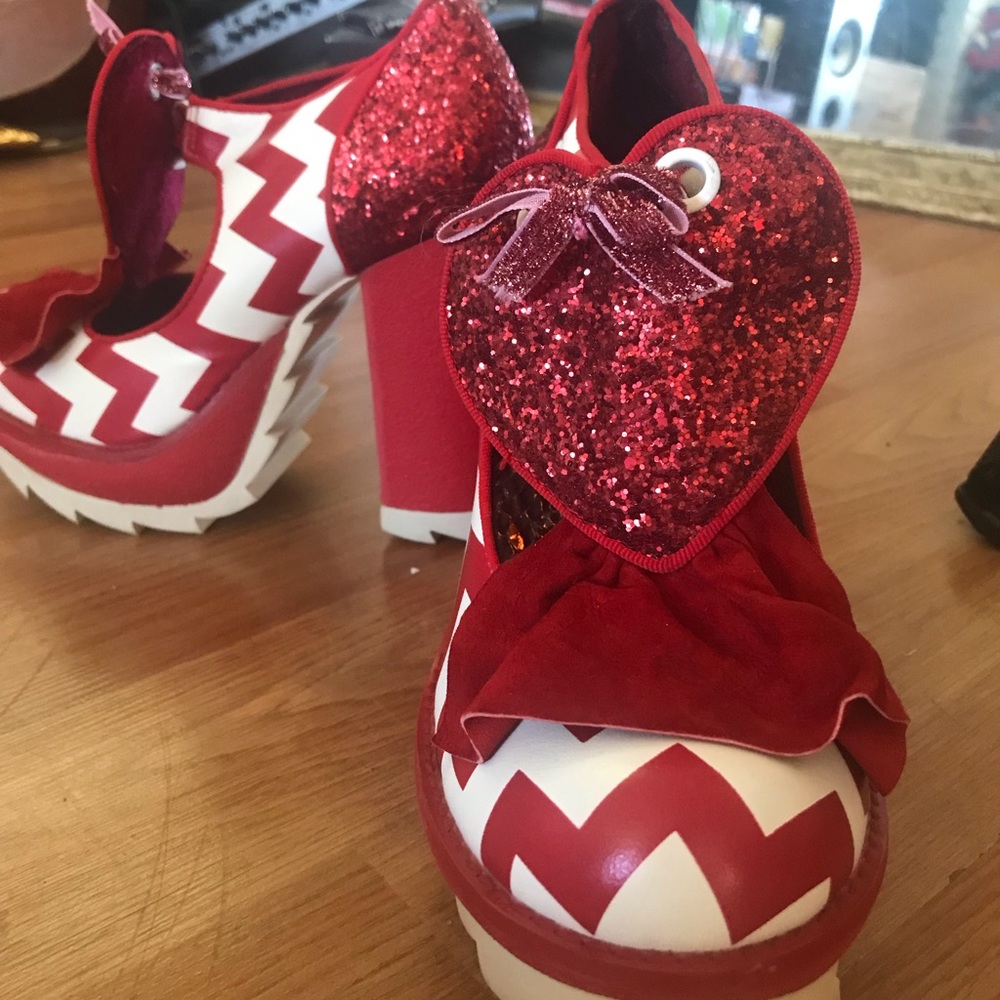 Irregular choice size 40 us 9